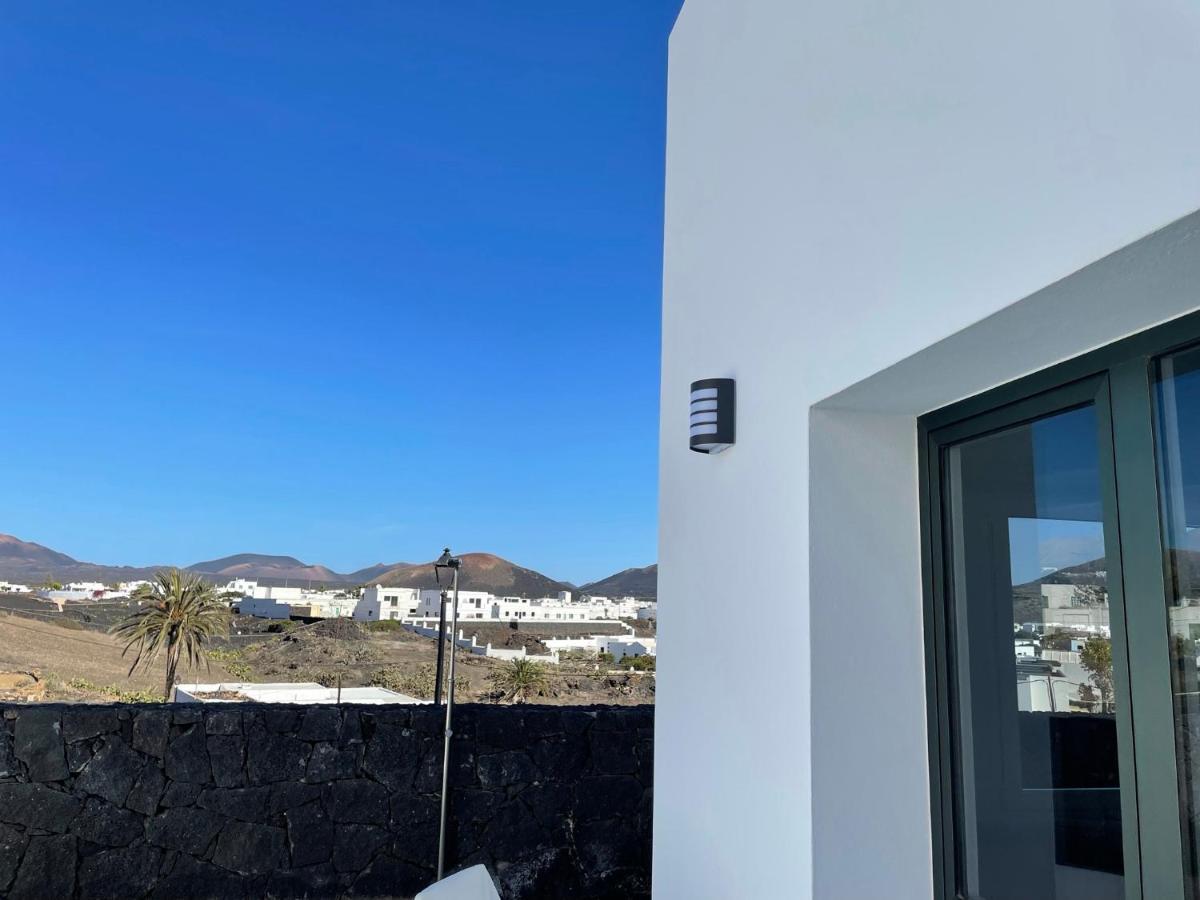 Villa Vulcano Uga エクステリア 写真