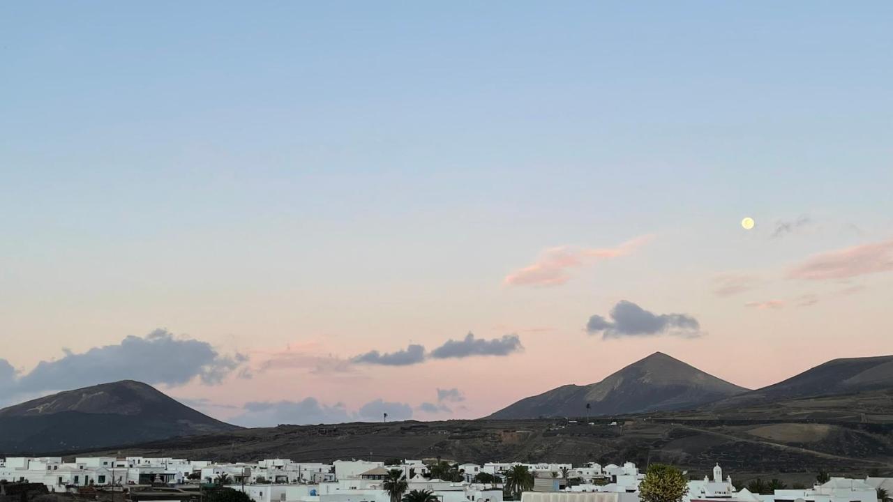 Villa Vulcano Uga エクステリア 写真